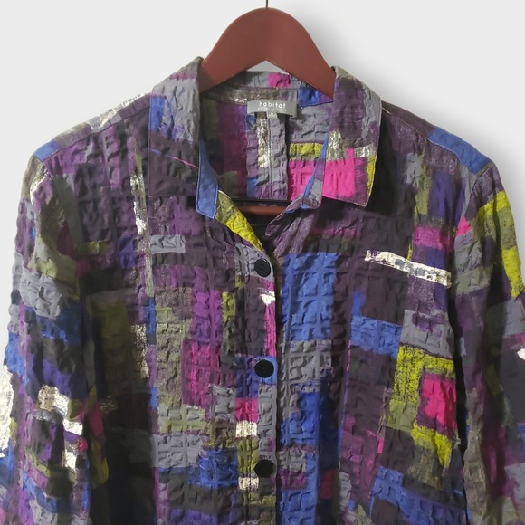 Habitat Clothing Purple Abstract Crinkled Textured Button Front Asymmetric Top M - Picture 2 of 12